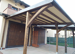 pergola con tetto in pvc